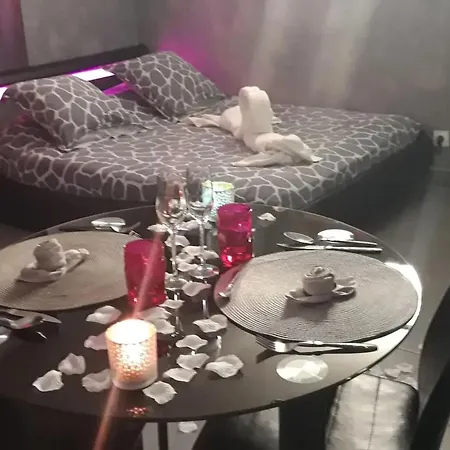 公寓 A De 30 M² Avec Jacuzzi 拜克萨