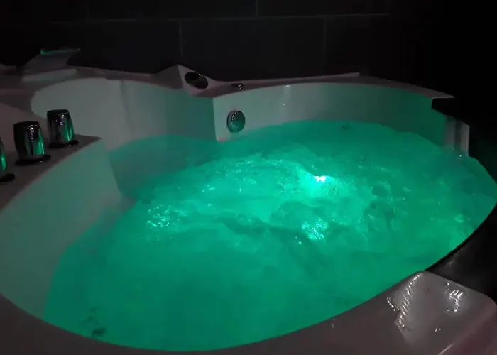 A De 30 M² Avec Jacuzzi