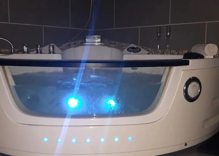 A De 30 M² Avec Jacuzzi *